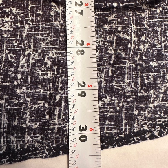 CLOTH & STONE Size M Black White Splatter Crosshatch Print Collared Button Down - Picture 8 of 8